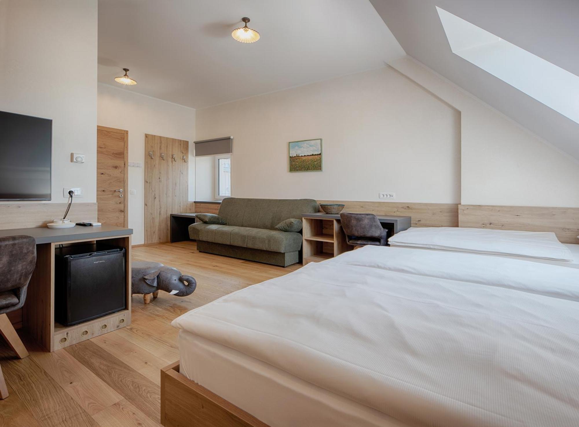 Guesthouse Tursic Vrhnika Eksteriør bilde